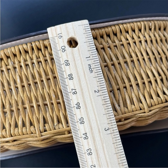 NWT Kate Spade White Tan Nicola Wicker Gold Hardware Heart Twistlock Crossbody - Picture 13 of 15